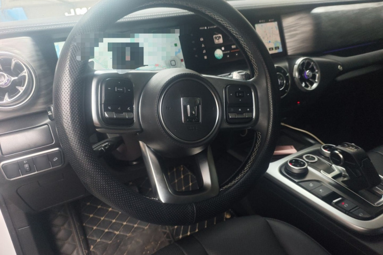 坦克300 2023款 2.0T 铁骑02中控内饰13