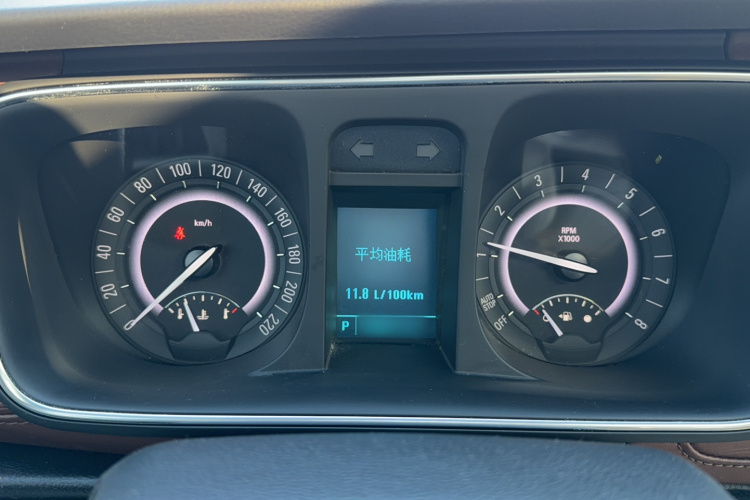 别克GL8 2018款 28T 尊贵型 国VI局部细节14