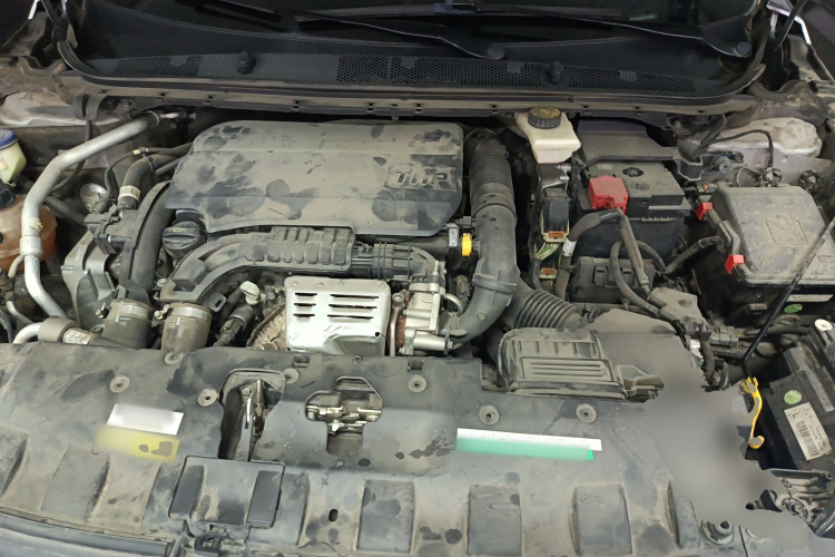 标致308 2016款 230THP 自动豪华版机舱底盘24