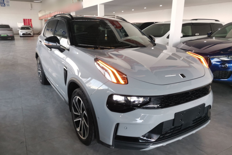 领克01 EM-P 2023款 1.5TD EM-P PM车身外观6002