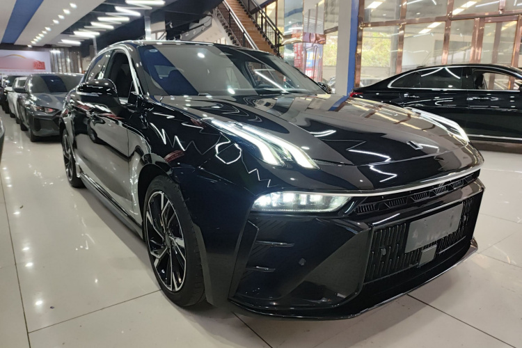 领克03 2023款 1.5TD DCT劲Pro车身外观3