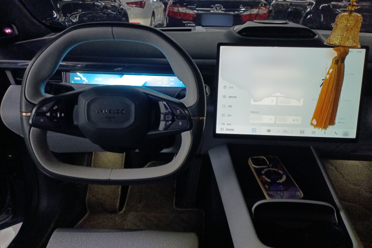 领克Z10 2024款 95kWh 702km四驱智驾Ultra中控内饰12