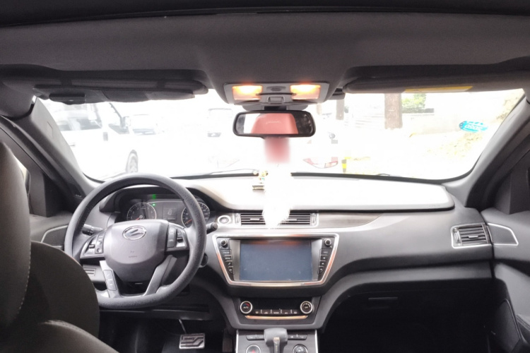 陆风X7 2015款 2.0T 全景尊贵版中控内饰22