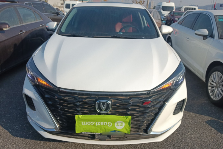 长安 逸动 2021款 PLUS 蓝鲸NE 1.4T GDI DCT旗舰型车身外观2