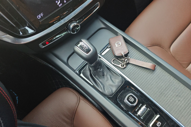 沃尔沃S60 2021款 T4 智逸豪华版局部细节18