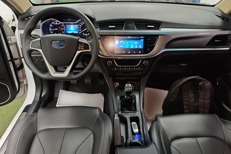 吉利汽车 帝豪 2017款 三厢百万款 1.5L 手动向上互联版中控内饰12