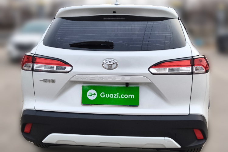 丰田 卡罗拉锐放 2023款 2.0L 精英版车身外观6