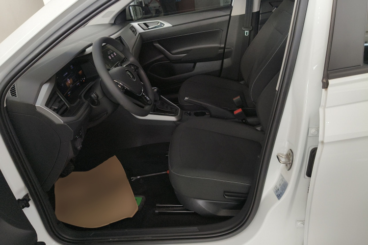 大众 Polo 2023款 改款 Plus 1.5L 自动纵情乐活版局部细节19