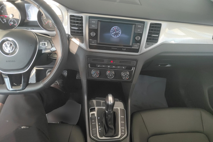 大众 高尔夫·嘉旅 2019款 280TSI 自动好奇型 国V中控内饰7002