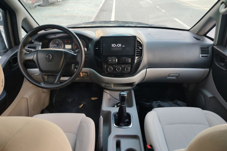 东风风行 菱智 2018款 M3 1.5L 5座基本型中控内饰7002