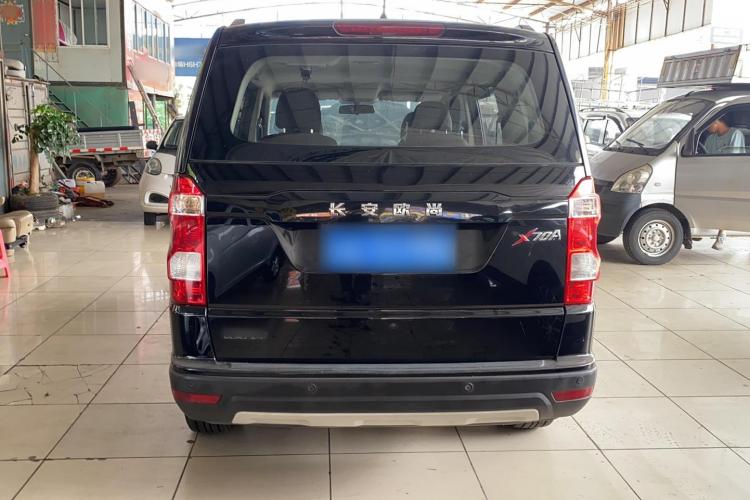 长安欧尚X70A 2018款 1.5L 手动舒适型车身外观6004