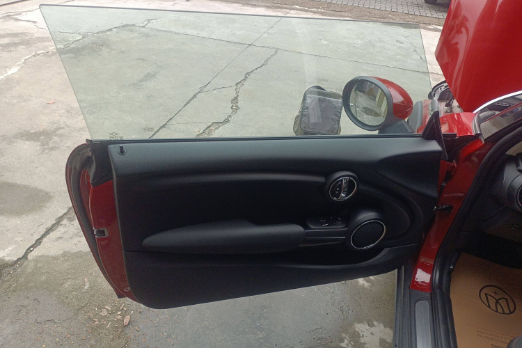 MINI 2016款 1.2T ONE 先锋派中控内饰7008