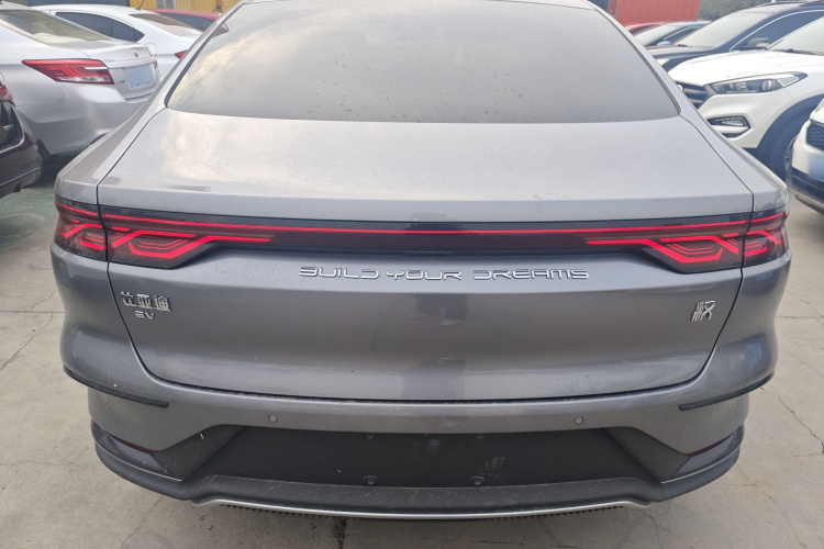 比亚迪 汉 2024款 EV 荣耀版 605KM前驱尊贵型车身外观6