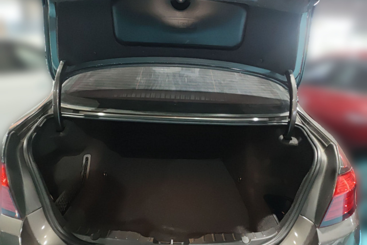 宝马5系 2014款 530Li 豪华设计套装中控内饰23