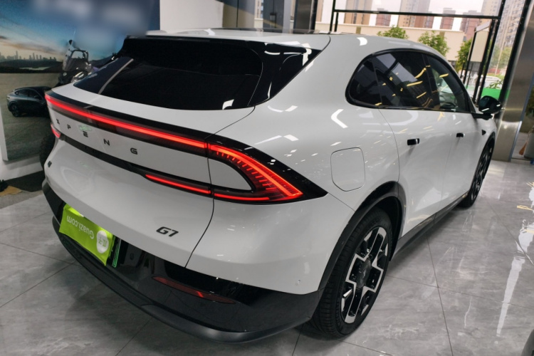 小鹏G7 2025款 702 超长续航 Max车身外观6005