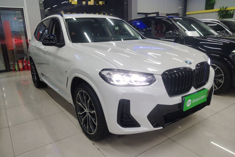 宝马X3 2022款 xDrive30i 领先型 M曜夜套装车身外观3