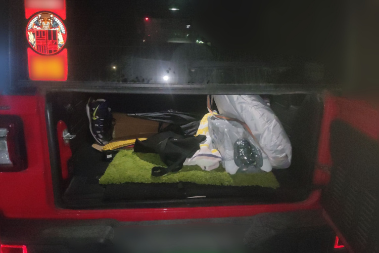 Jeep 牧马人 2018款 2.0T Sahara 四门版中控内饰23