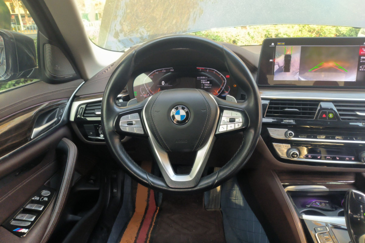 宝马5系 2022款 改款 530Li 领先型 豪华套装中控内饰13