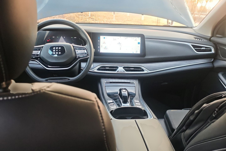 蓝电E5 2023款 1.5L DE-i 100KM畅享型 5座中控内饰12