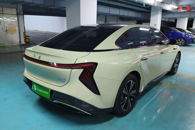 红旗EH7 2024款 690 Pro车身外观7