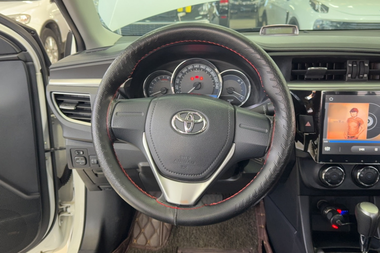 丰田 雷凌 2016款 1.6G CVT精英版局部细节13