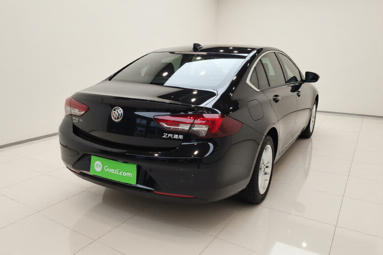 别克 君威 2019款 20T 精英型 国VI车身外观7