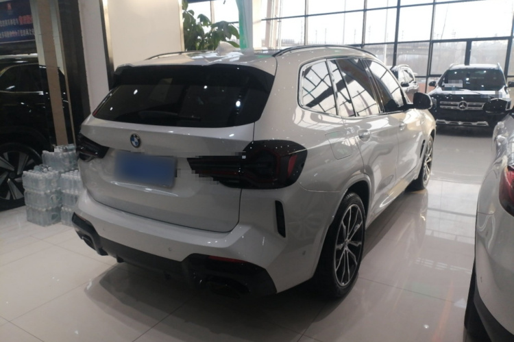 宝马X3 2022款 改款二 xDrive30i 领先型 M曜夜套装车身外观7