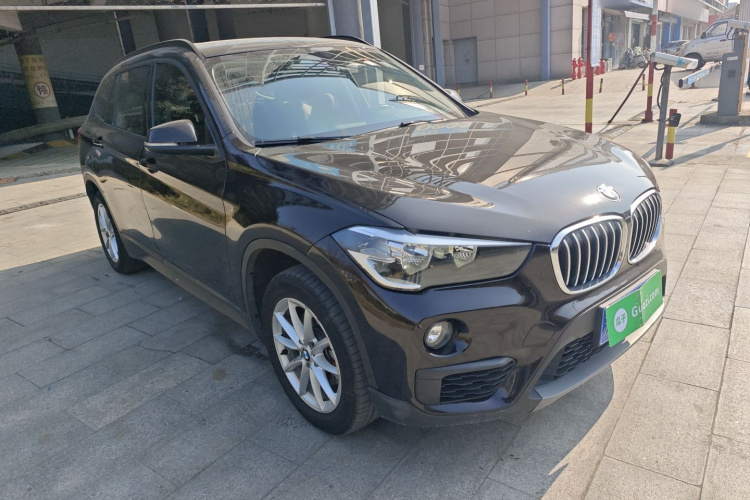 宝马X1 2019款 sDrive18Li 时尚型车身外观3