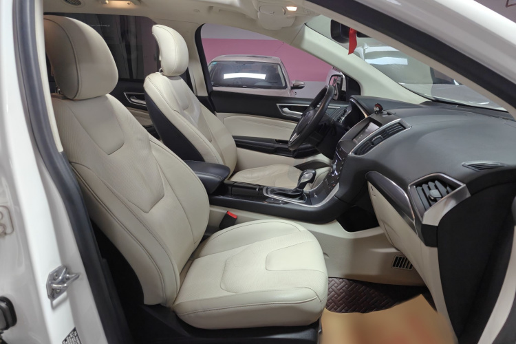 福特 锐界 2015款 2.7T GTDi 四驱尊锐型 7座中控内饰7005