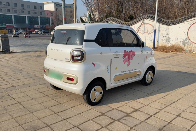 奔腾小马 2025款 222km 灵动马车身外观6003