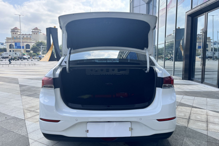 别克 英朗 2021款 改款 典范 1.5L 自动精英型局部细节23