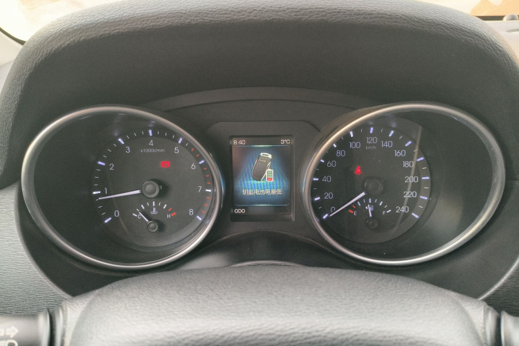 哈弗H6 Coupe 2015款 蓝标 2.0T 手动两驱精英型局部细节14