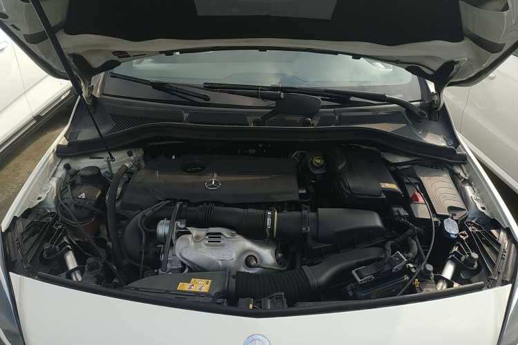 奔驰B级 2015款 B 200 动感型机舱底盘24