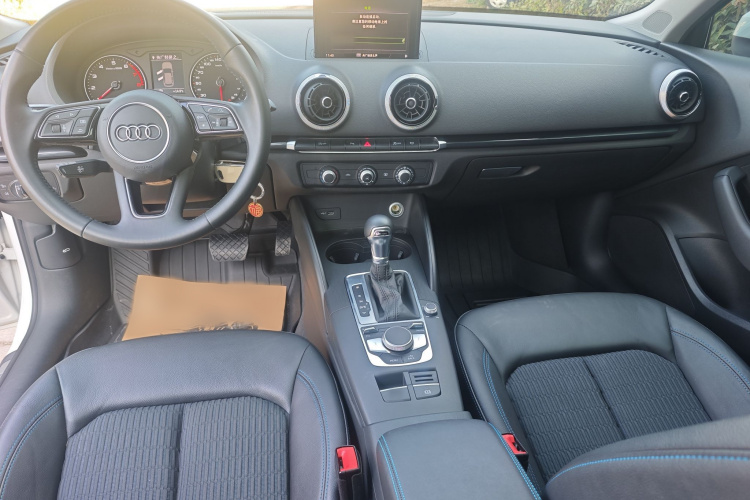 奥迪A3 2020款 Sportback 35 TFSI 时尚型 国VI中控内饰7002