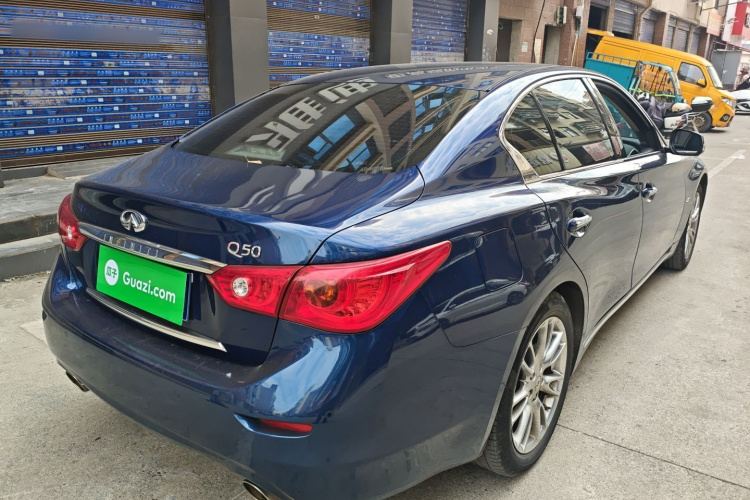 英菲尼迪Q50L 2016款 2.0T 进取版车身外观7