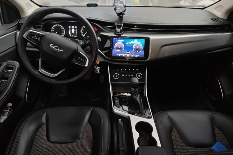 奇瑞 艾瑞泽5 2019款 1.5L CVT青春版 国V中控内饰12