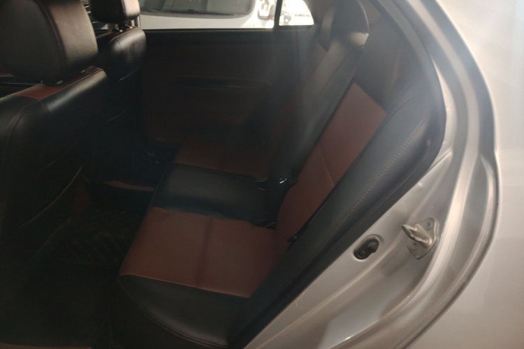 比亚迪F3 2016款 1.5L 手动舒适型中控内饰7001