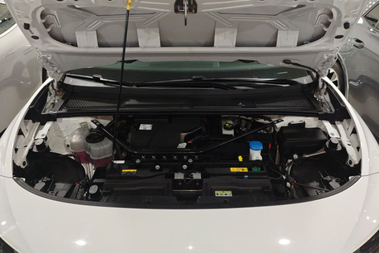 大众ID.7 VIZZION 2024款 AIR机舱底盘24