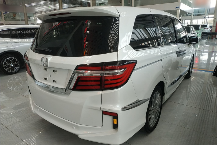 本田 艾力绅 2016款 2.4L 豪华版车身外观7