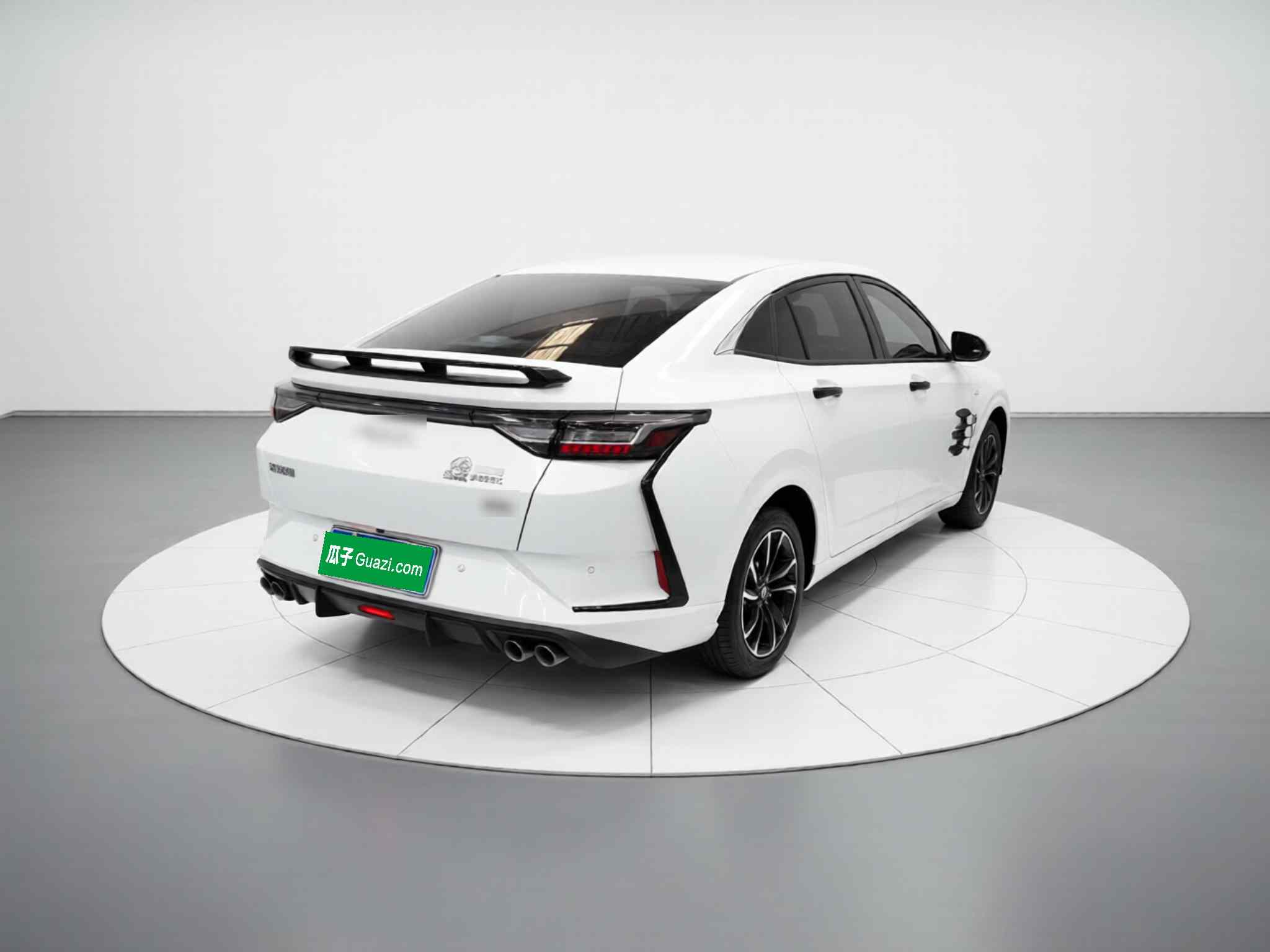 东风风神 奕炫 2023款 马赫版 1.5L 自动追影版(4)