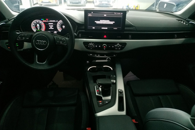奥迪A4L 2022款 40 TFSI 时尚动感型中控内饰7002