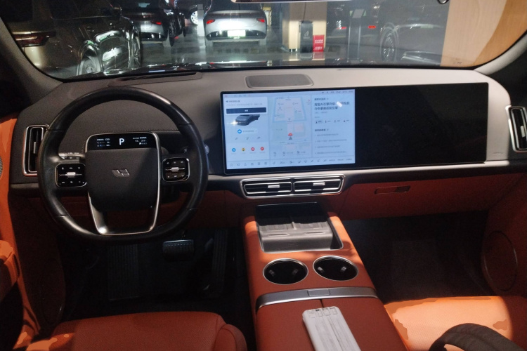 理想汽车 理想L7 2024款 Ultra中控内饰7002