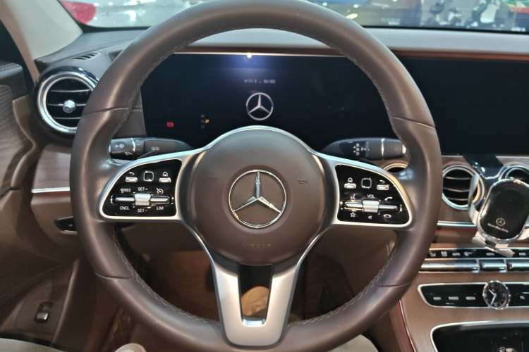 奔驰E级 2020款 改款 E 260 L局部细节13