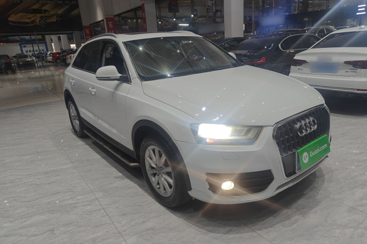 奥迪Q3 2015款 30 TFSI 进取型车身外观3