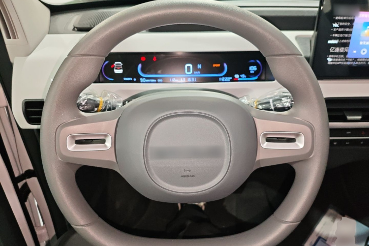 吉利银河 2024款 熊猫mini 200km 耐力熊中控内饰13