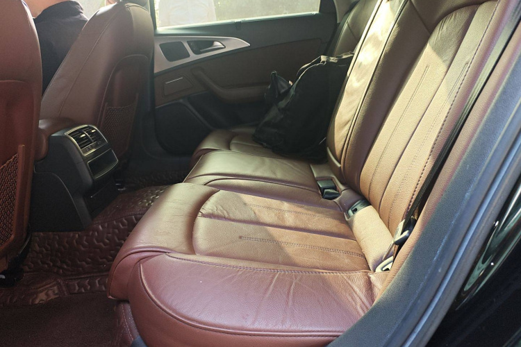 奥迪A6L 2018款 30周年年型 35 TFSI 时尚型中控内饰7004