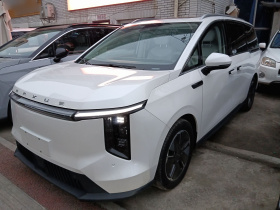 上汽大通MAXUS 大家7 2024款 605km 高山加长续航版 七座