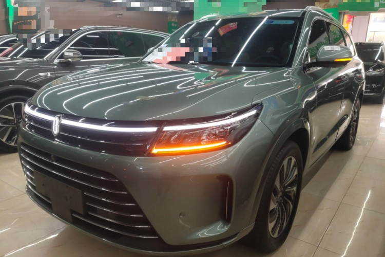 鸿蒙智行 问界M7 2022款 1.5T 四驱豪华版车身外观1