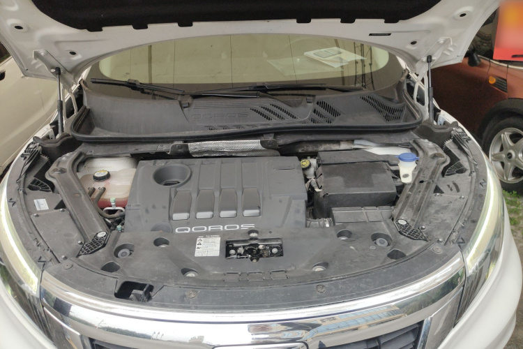 观致5 2017款 1.6T 自动尊贵型机舱底盘24