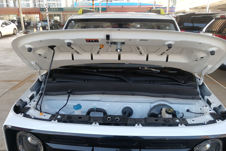 吉利银河 2025款 210km 熊猫骑士机舱底盘24